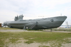U 995